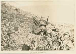 Image of grave of North Greenland Eskimo